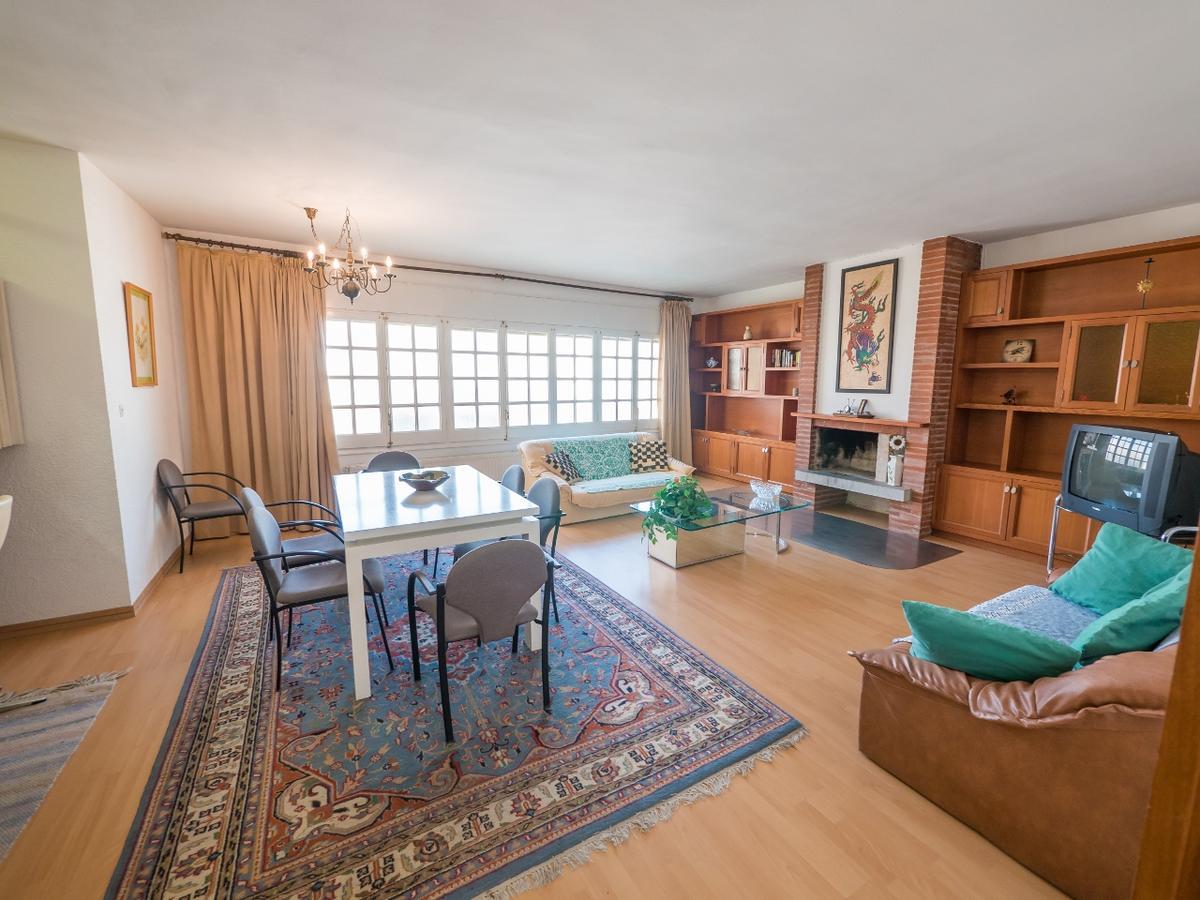 Agi Traginers Apartamento Rosas