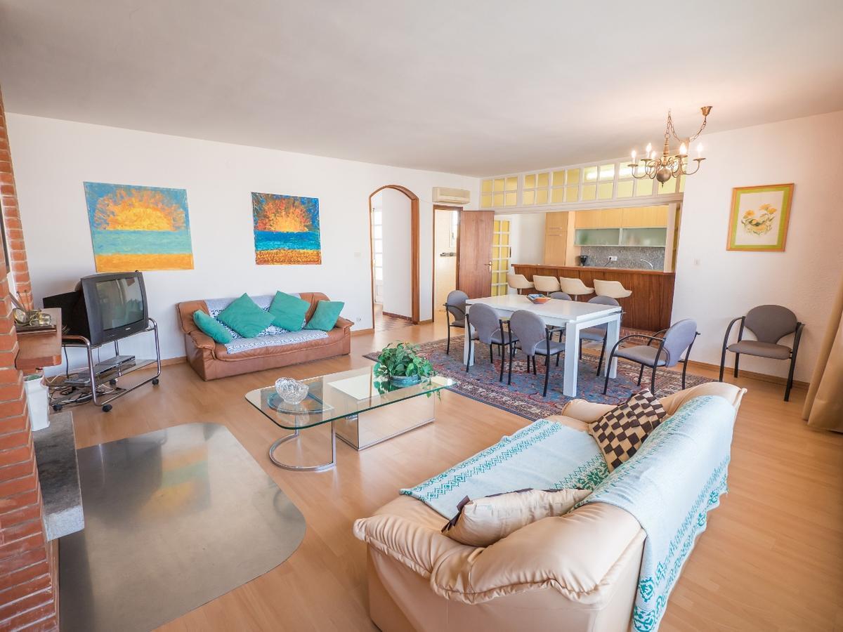 Agi Traginers Apartamento